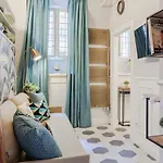 Busdraghi Studio, A Stylish Along Via Fillungo * לוקה