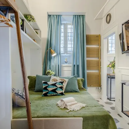 Busdraghi Studio, A Stylish Along Via Fillungo * לוקה